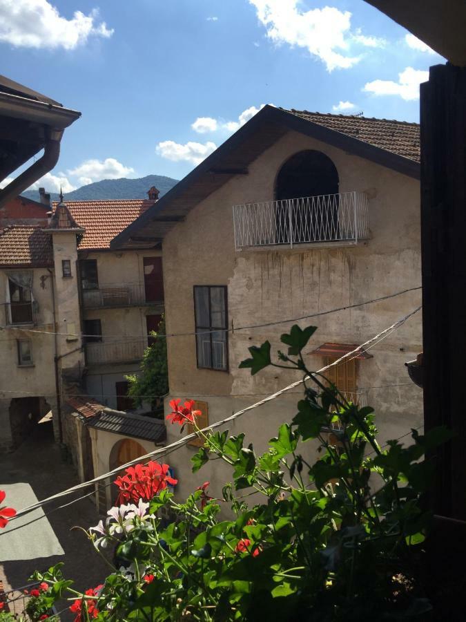 La Rondine Sul Lago D'Orta Arola  エクステリア 写真
